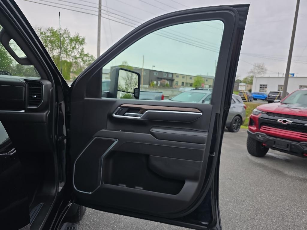 used 2025 Chevrolet Silverado 2500 car, priced at $56,791