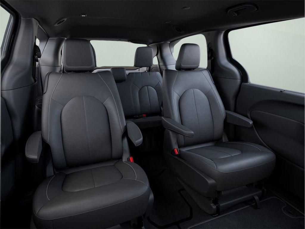 new 2025 Chrysler Pacifica car, priced at $44,445