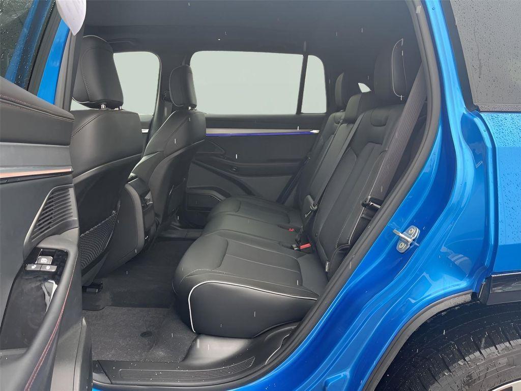 new 2025 Jeep Wagoneer S car, priced at $39,990