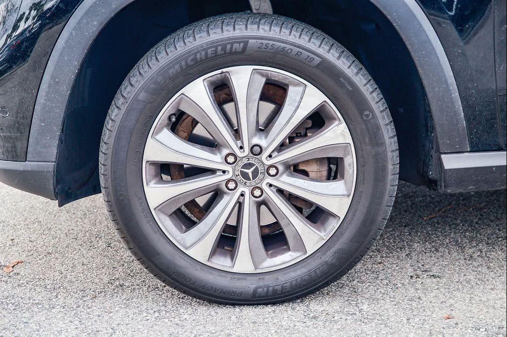 used 2023 Mercedes-Benz GLE 350 car, priced at $39,900