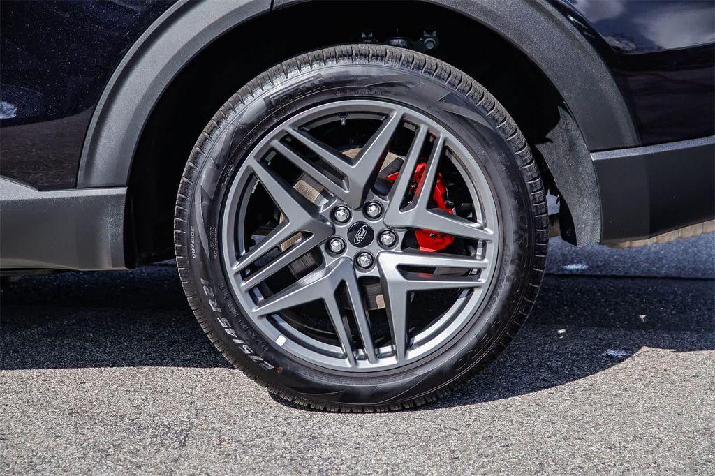 used 2025 Ford Explorer car, priced at $37,286