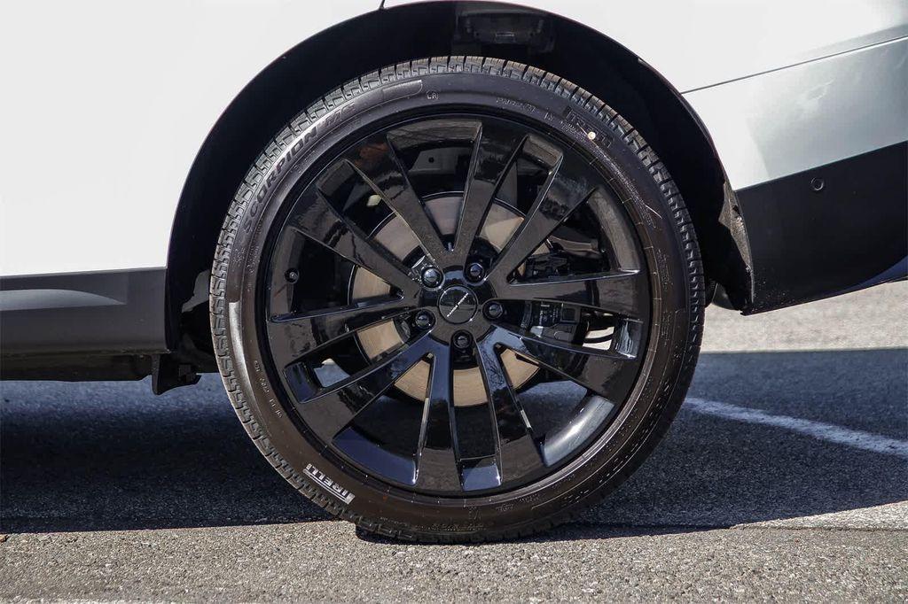 new 2026 Land Rover Range Rover Sport car, priced at $91,655