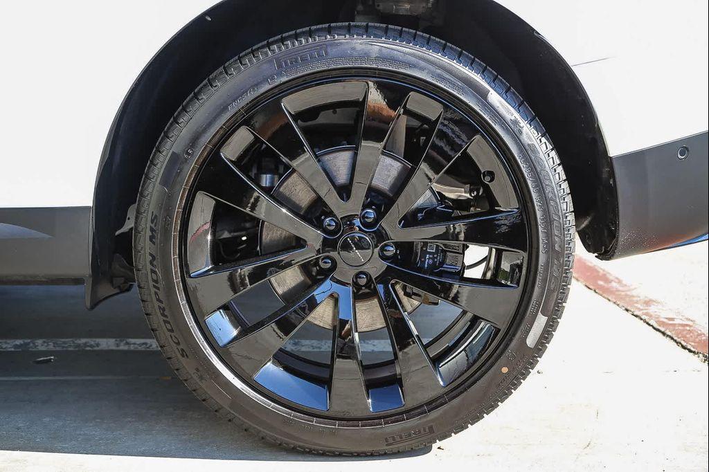 new 2026 Land Rover Range Rover Sport car, priced at $92,945