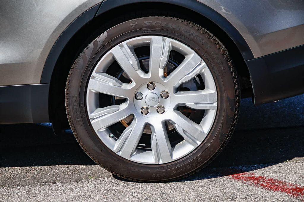 used 2020 Land Rover Discovery car, priced at $18,318