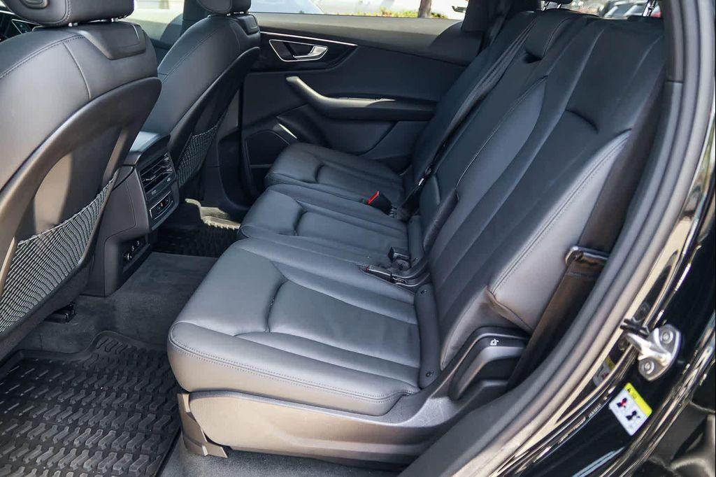 used 2022 Audi Q7 car, priced at $33,662