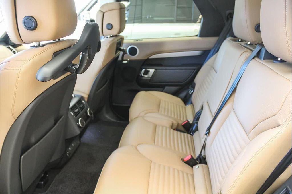 new 2026 Land Rover Discovery car, priced at $94,136