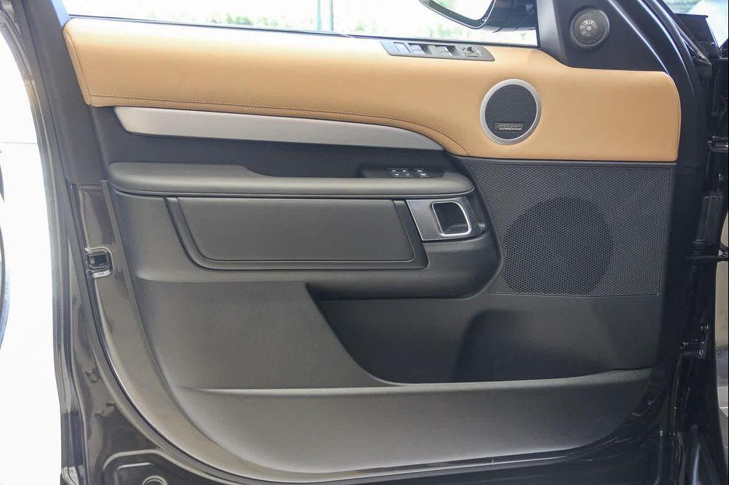 new 2026 Land Rover Discovery car, priced at $94,136