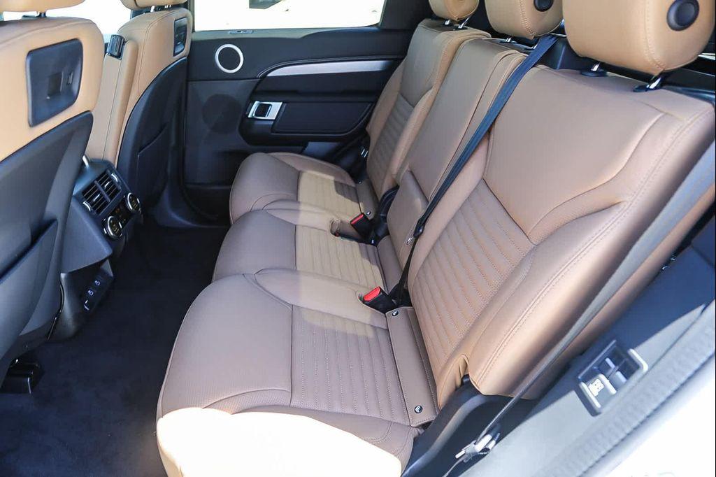 new 2025 Land Rover Discovery car, priced at $75,825