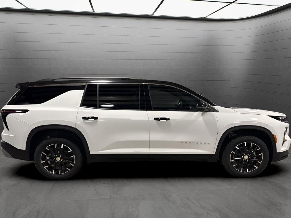 new 2026 Chevrolet Traverse car, priced at $49,355