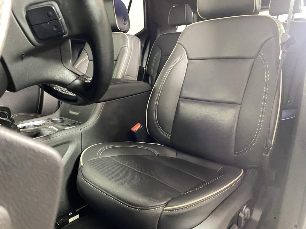 used 2023 Chevrolet Traverse car, priced at $38,291