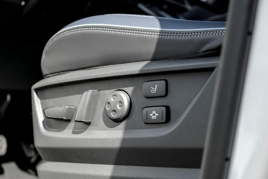 new 2026 INFINITI QX80 car, priced at $99,903