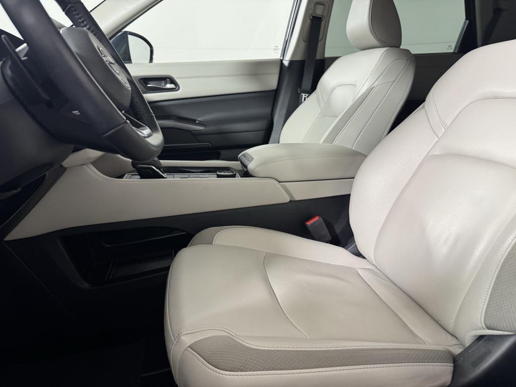 used 2024 Nissan Pathfinder car, priced at $29,991