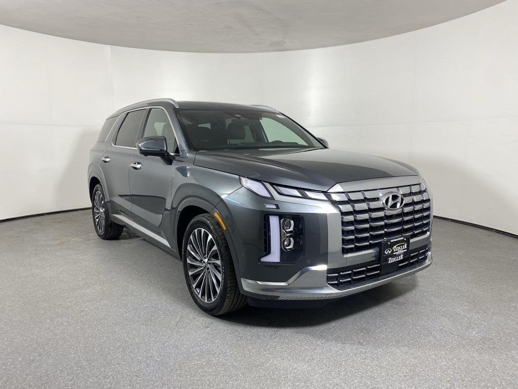 used 2024 Hyundai Palisade car, priced at $40,025