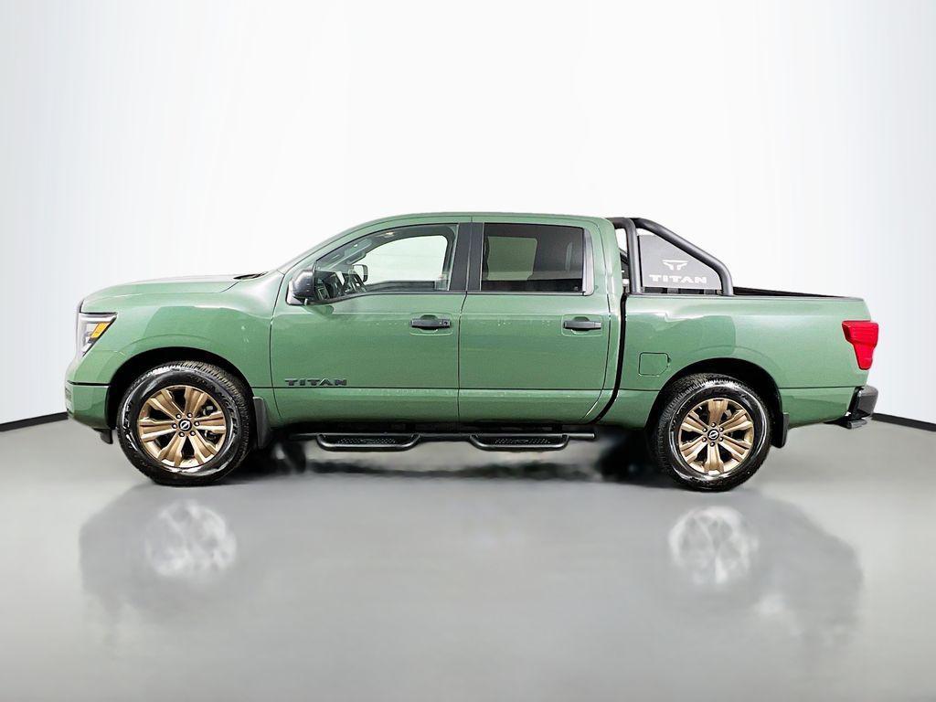 used 2024 Nissan Titan car, priced at $37,336