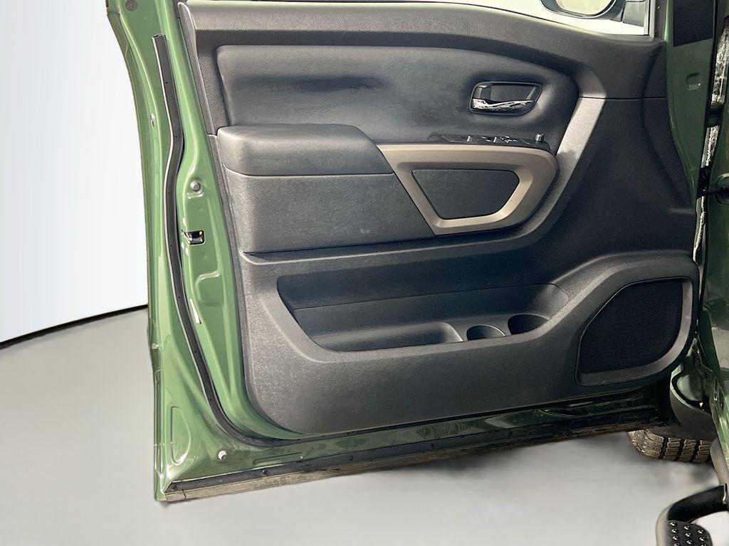 used 2024 Nissan Titan car, priced at $37,336
