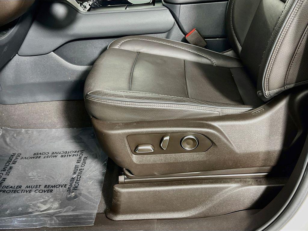 used 2023 GMC Yukon car, priced at $66,344