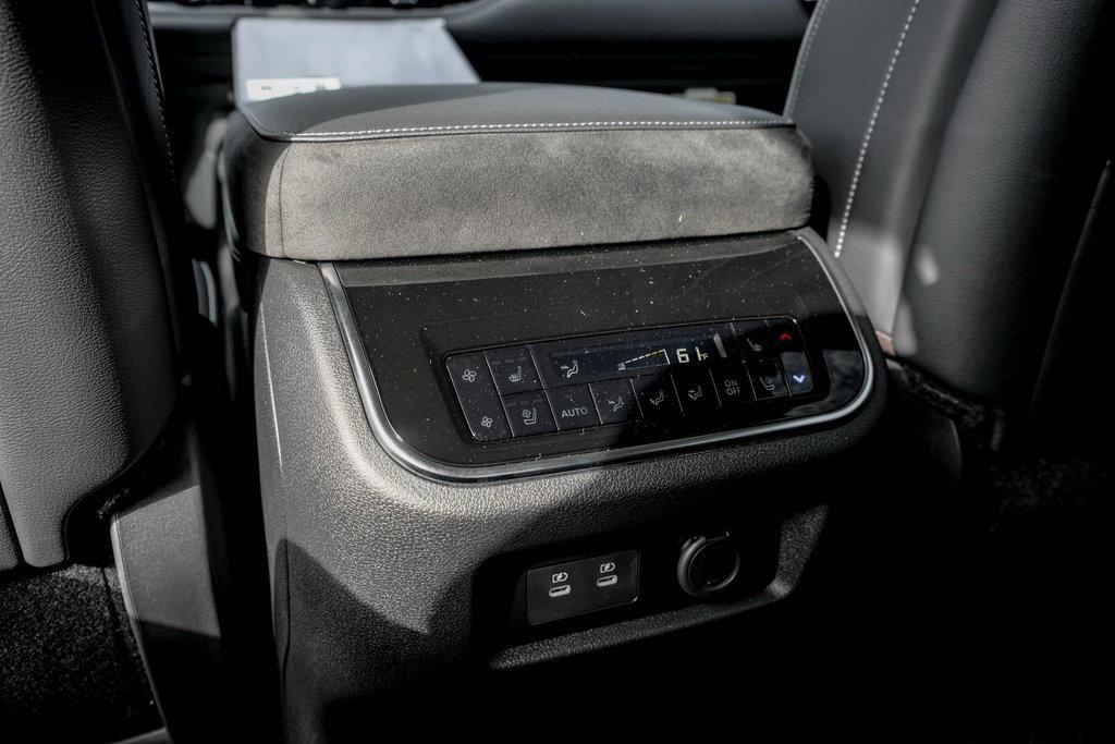 new 2026 INFINITI QX80 car, priced at $87,143