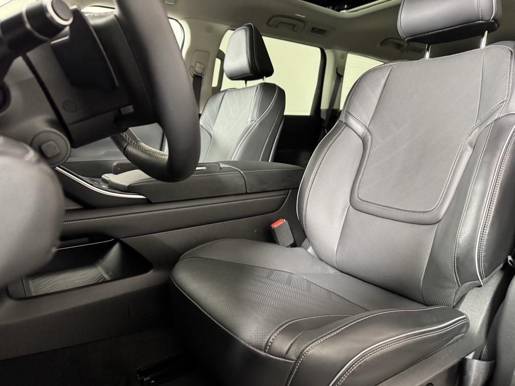 used 2026 INFINITI QX80 car, priced at $86,981