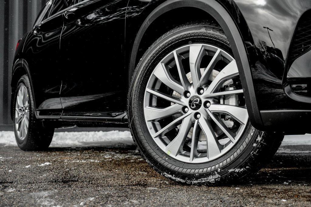 new 2025 INFINITI QX50 car, priced at $40,818