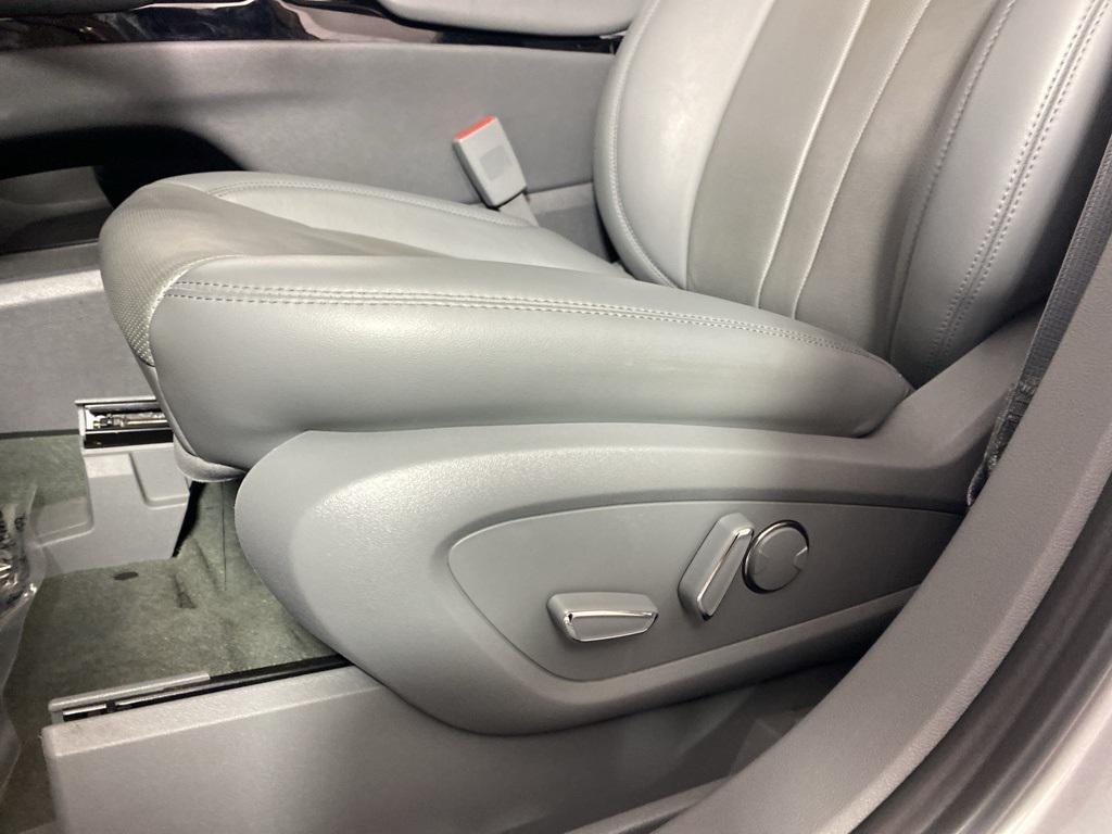 used 2023 Lincoln Nautilus car, priced at $32,595