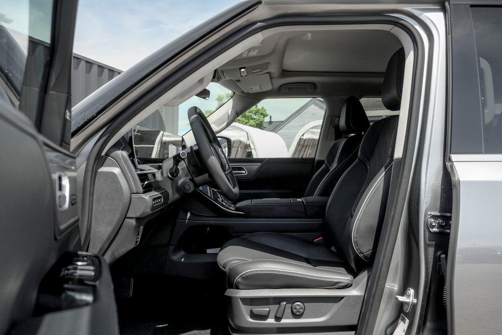 new 2026 INFINITI QX80 car, priced at $91,348