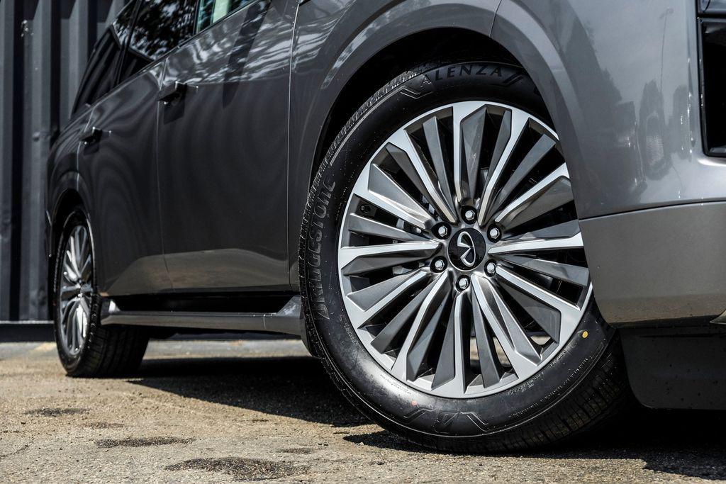 new 2026 INFINITI QX80 car, priced at $91,348