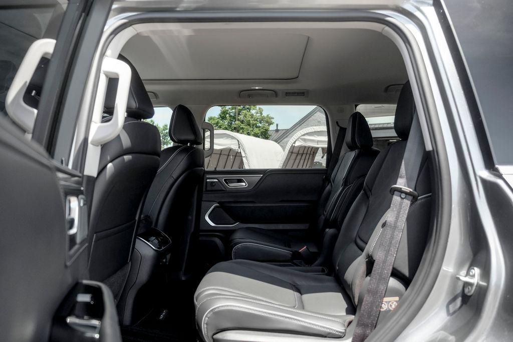 new 2026 INFINITI QX80 car, priced at $91,348