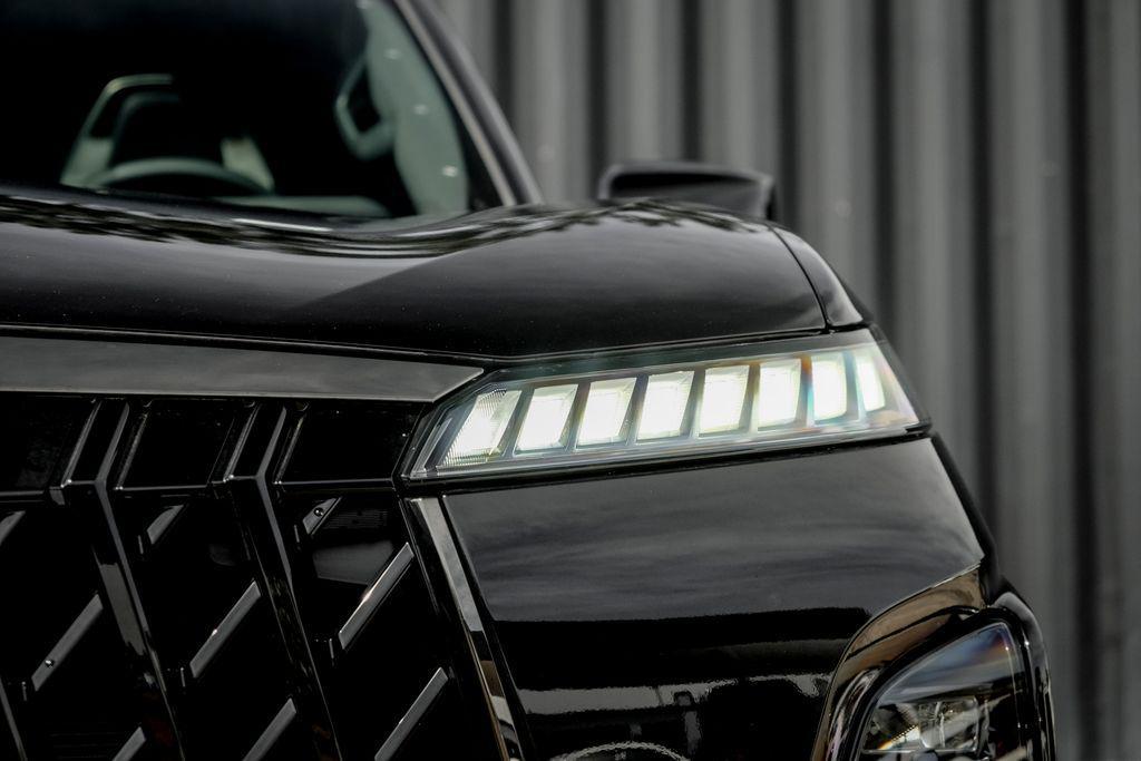 new 2026 INFINITI QX80 car, priced at $99,707