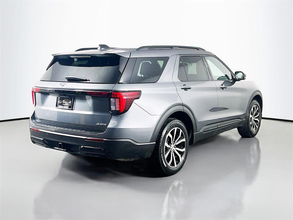 used 2025 Ford Explorer car, priced at $41,054