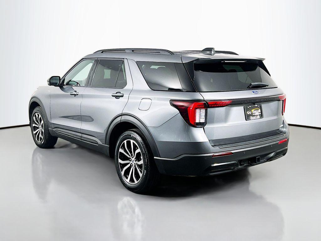 used 2025 Ford Explorer car, priced at $41,054