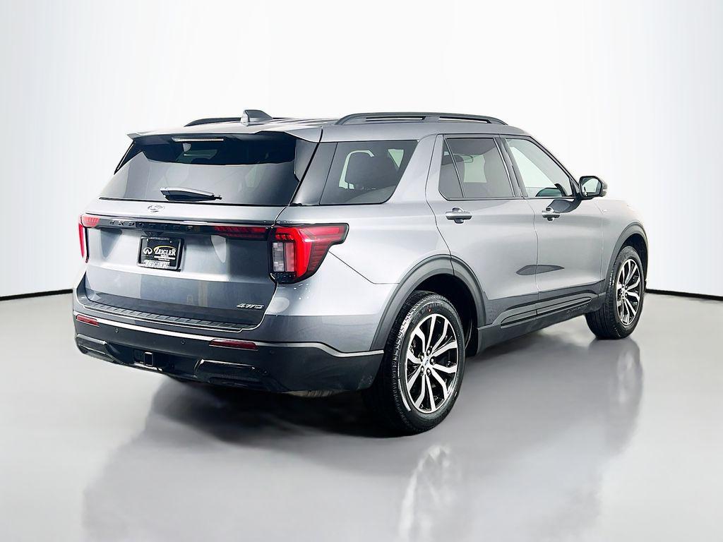 used 2025 Ford Explorer car, priced at $41,054