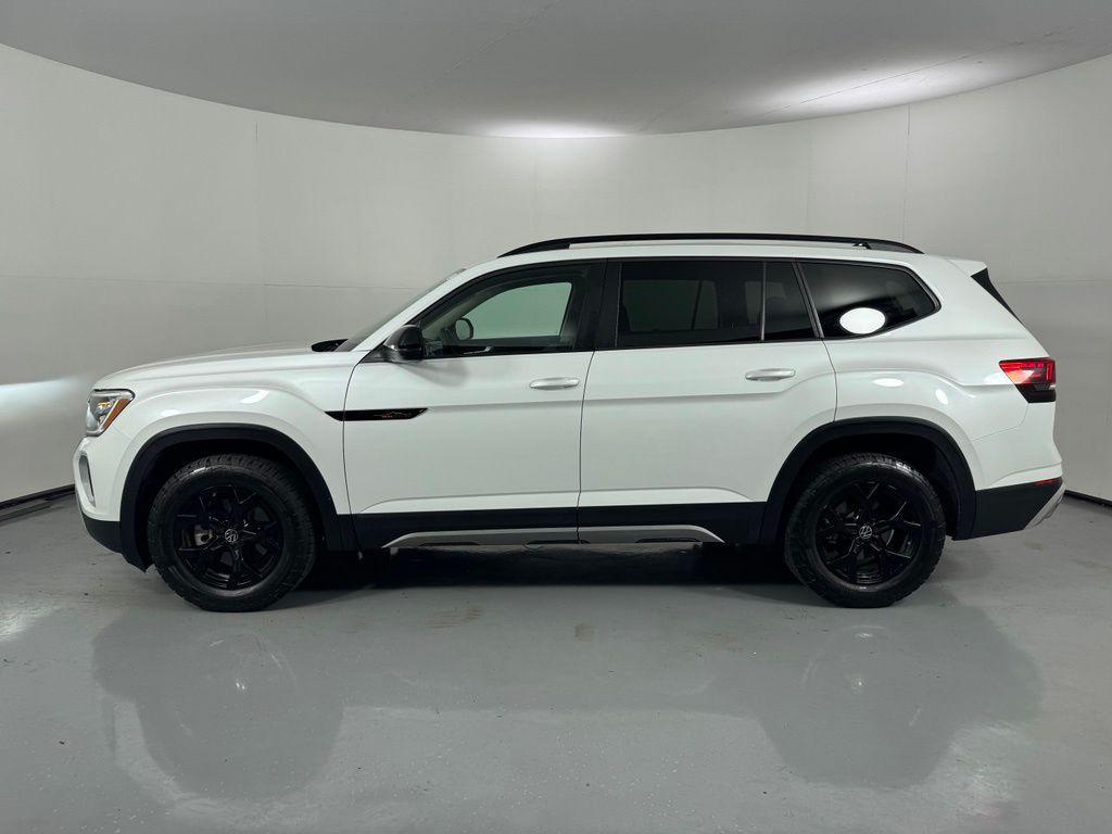 used 2024 Volkswagen Atlas car, priced at $40,186