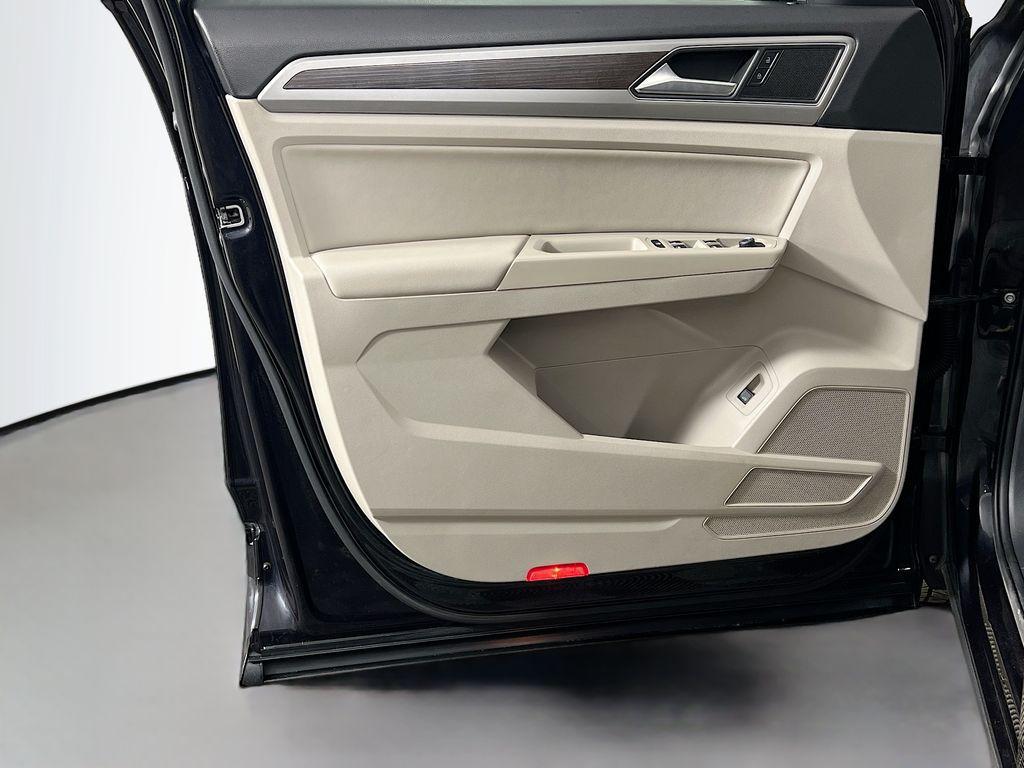 used 2019 Volkswagen Atlas car, priced at $21,381