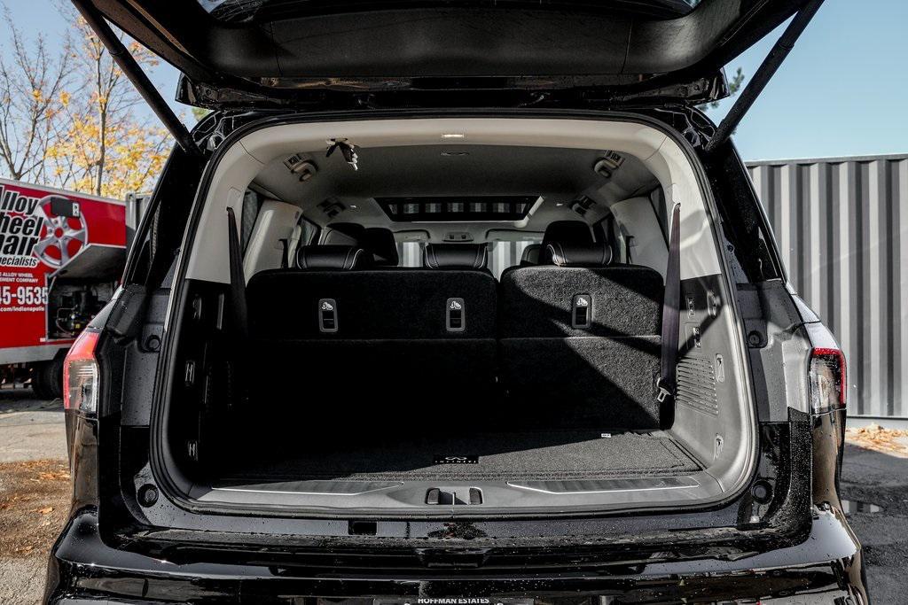 new 2026 INFINITI QX80 car, priced at $85,303