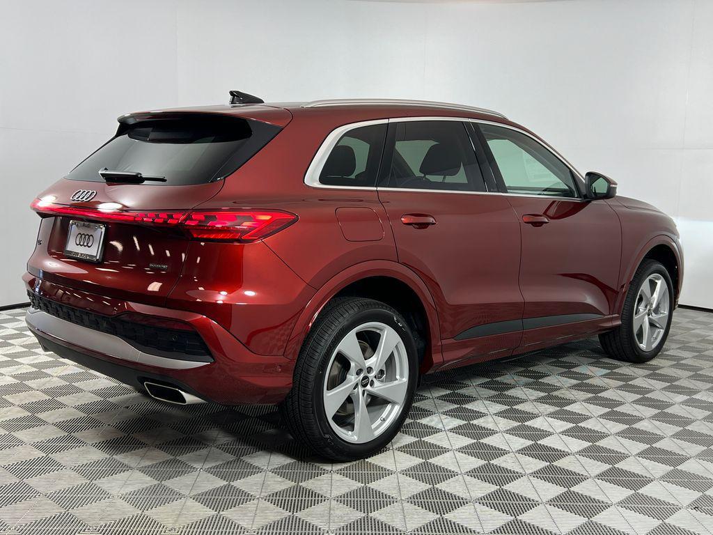new 2025 Audi Q5 car, priced at $60,325