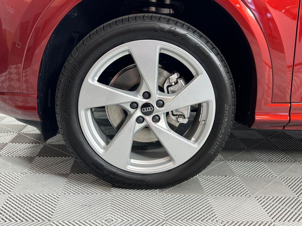 new 2025 Audi Q5 car, priced at $60,325