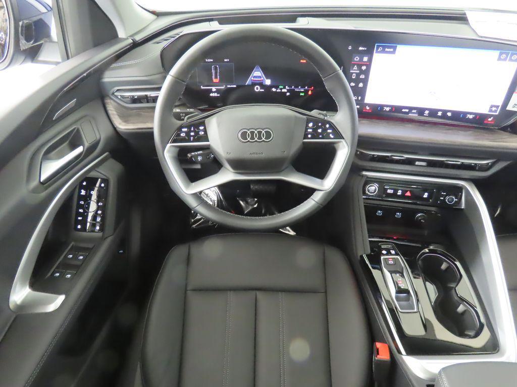 new 2025 Audi Q5 car, priced at $60,325