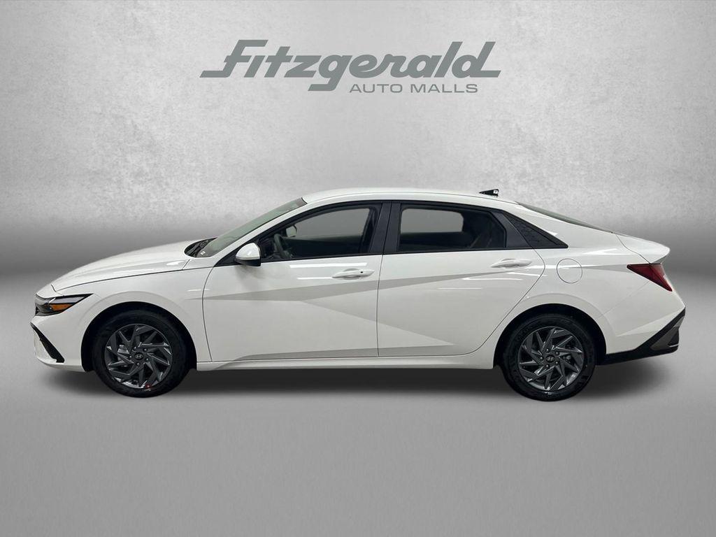 new 2026 Hyundai ELANTRA HEV car, priced at $26,420