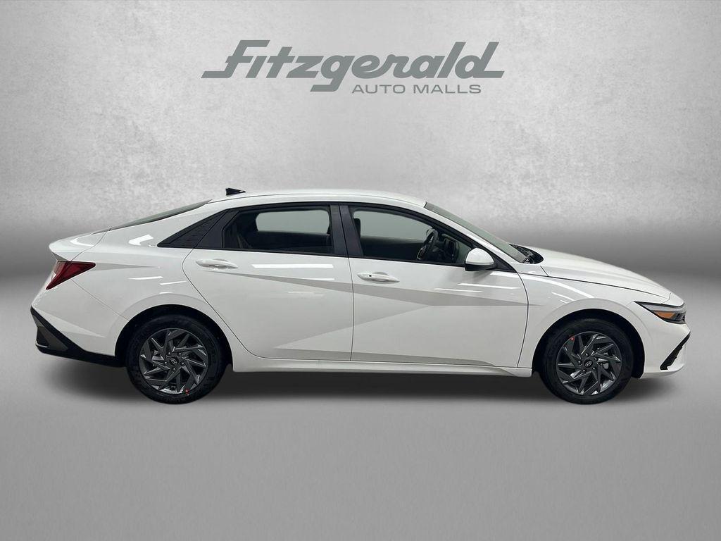 new 2026 Hyundai ELANTRA HEV car, priced at $26,420