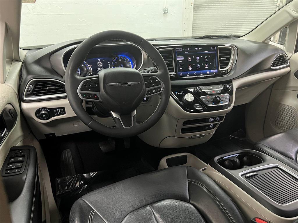 used 2022 Chrysler Pacifica car, priced at $18,995