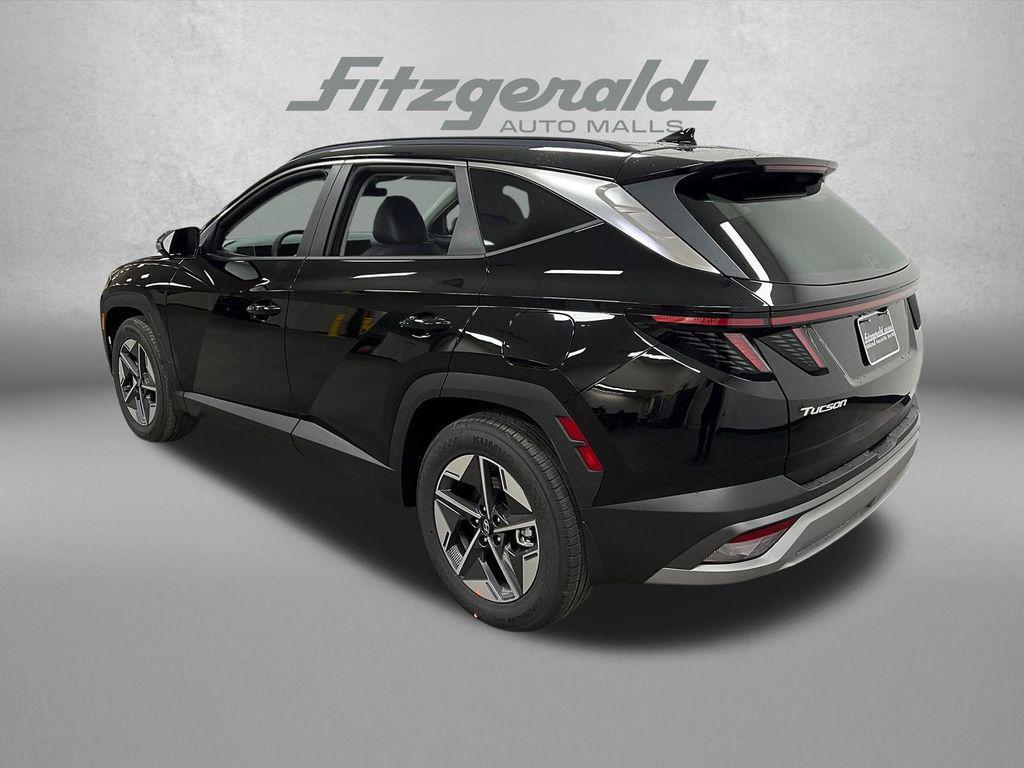new 2026 Hyundai Tucson car, priced at $33,979