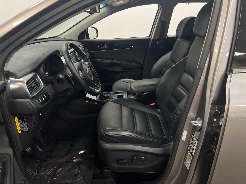 used 2017 Kia Sorento car, priced at $16,895
