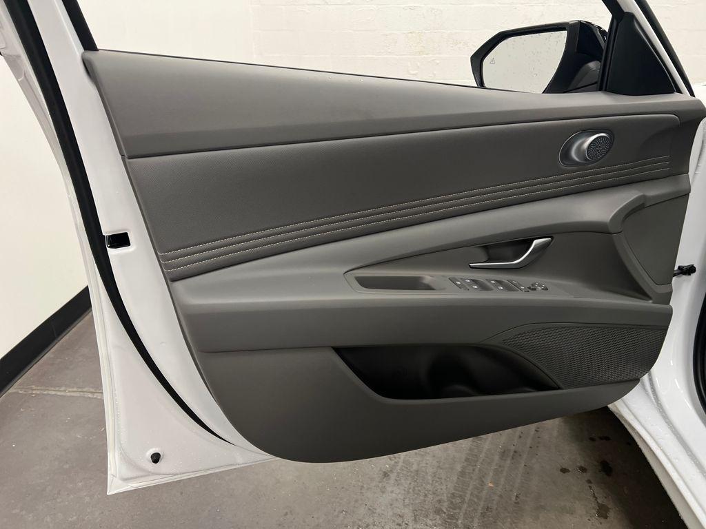 new 2026 Hyundai ELANTRA HEV car, priced at $28,376