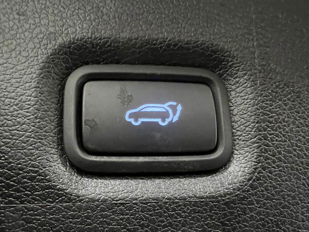 used 2020 Hyundai Santa Fe car, priced at $17,195