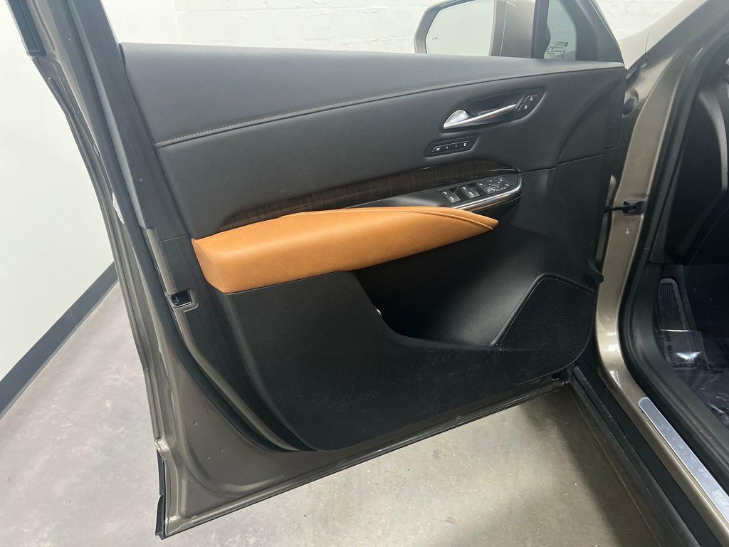 used 2020 Cadillac XT4 car, priced at $21,495