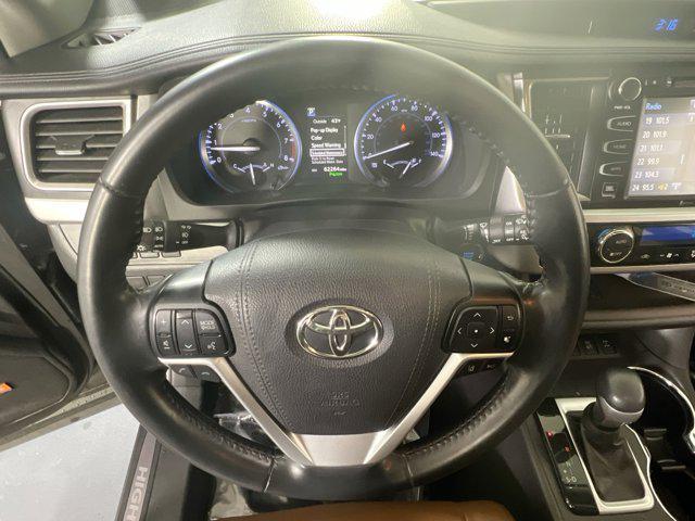 used 2019 Toyota Highlander car, priced at $29,054