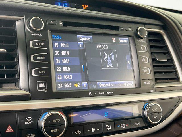 used 2019 Toyota Highlander car, priced at $29,054
