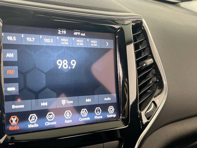 used 2022 Jeep Cherokee car, priced at $23,158
