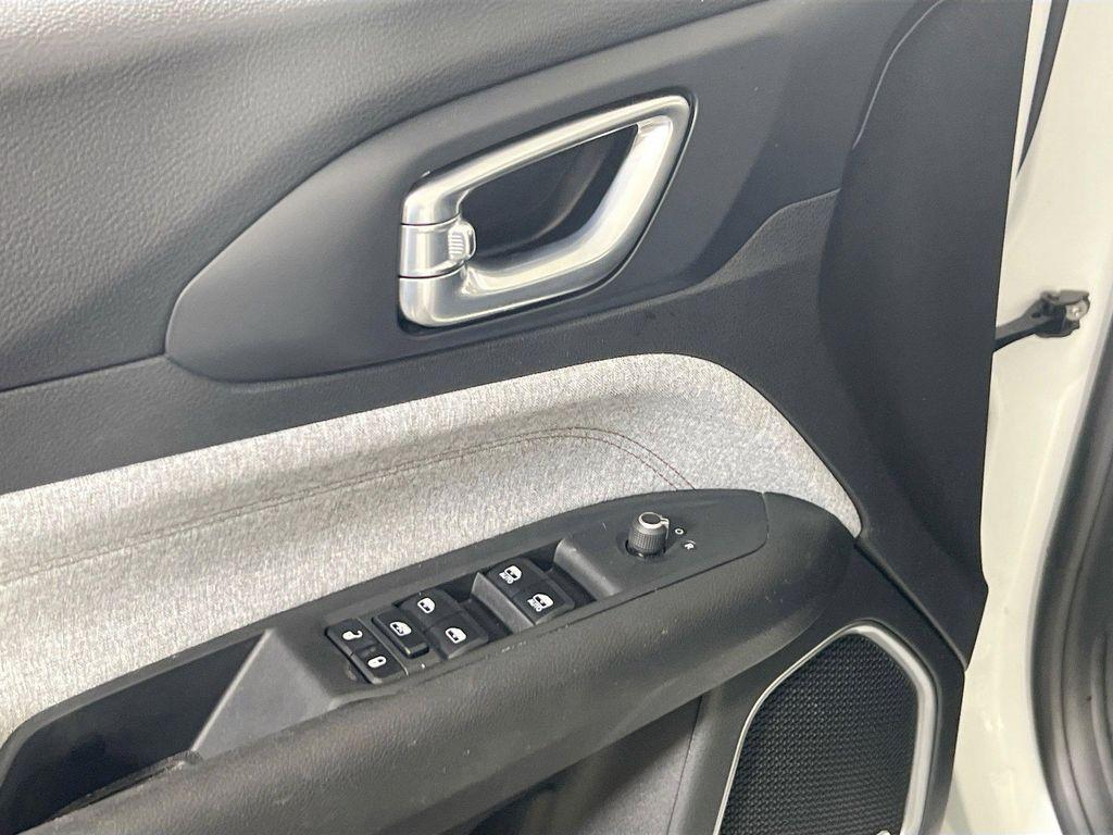used 2022 Jeep Compass car, priced at $23,168