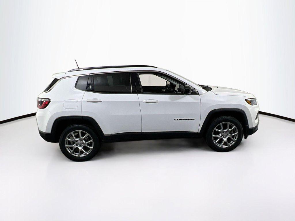 used 2022 Jeep Compass car, priced at $22,019